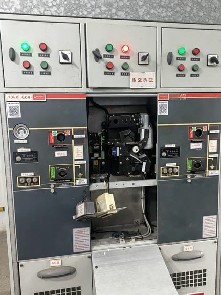 10kV ring main unit switchgear panel equipped with motor driven electric operating mechanism for substation power distribution system